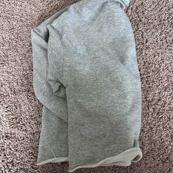 sweater - Picture 3 of 3